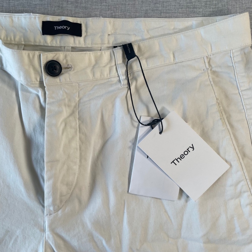 Theory Zaine Pants Slim Fit Chino Trousers White Womens Size 33 NEW
NWT - Picture 2 of 14